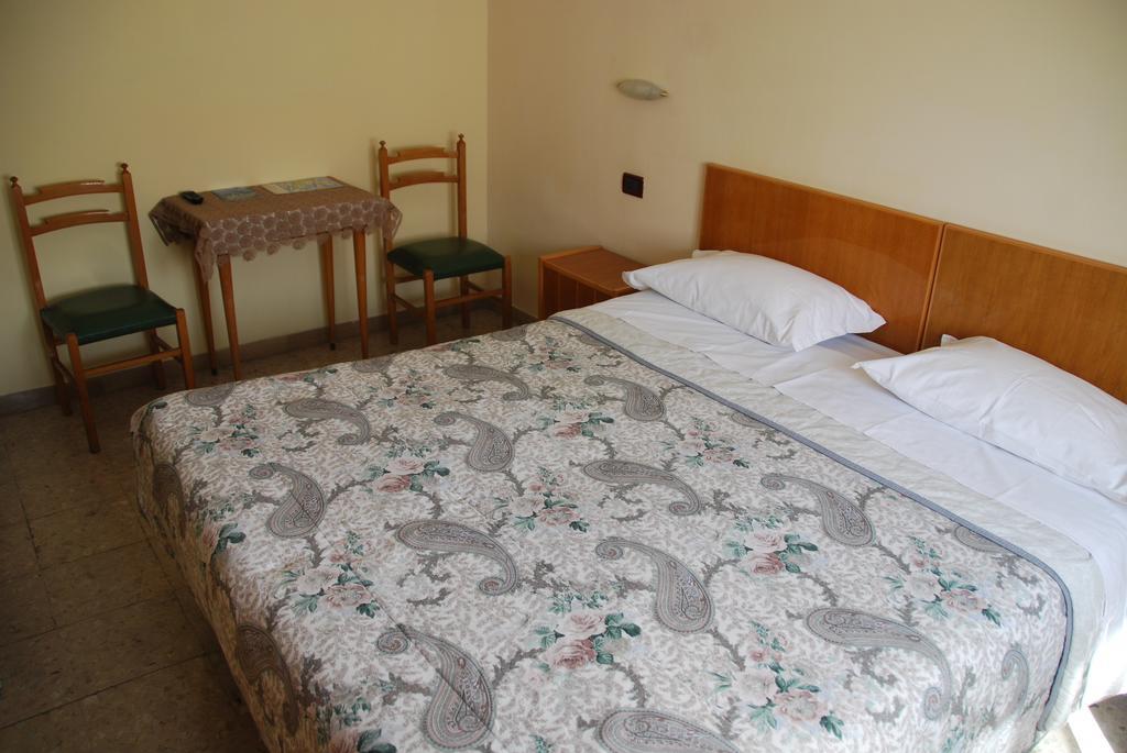 Hotel Conchiglia มอนเตกาตินี แตร์เม ภายนอก รูปภาพ