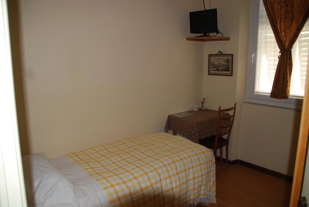 Hotel Conchiglia มอนเตกาตินี แตร์เม ภายนอก รูปภาพ