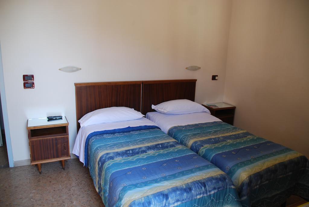 Hotel Conchiglia มอนเตกาตินี แตร์เม ภายนอก รูปภาพ